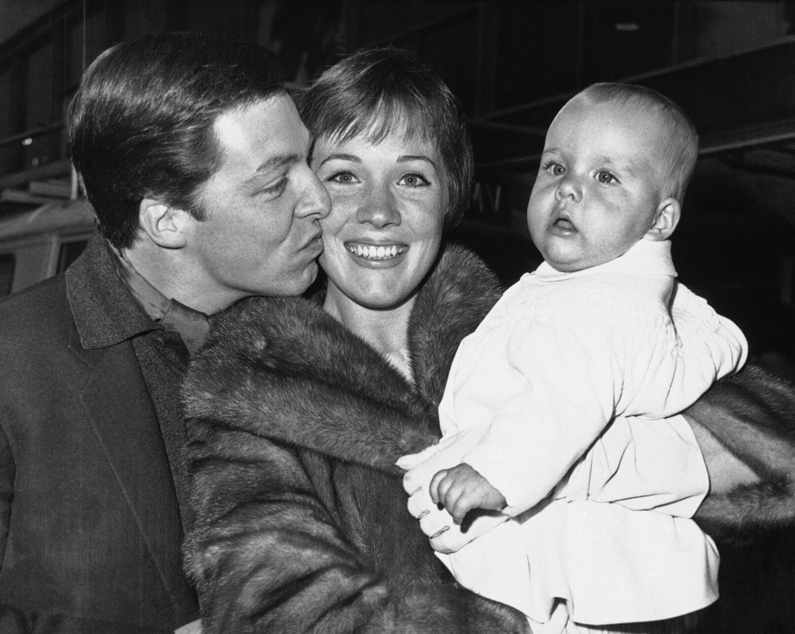1963: Julie Andrews, Tony Walton and Emma Walton